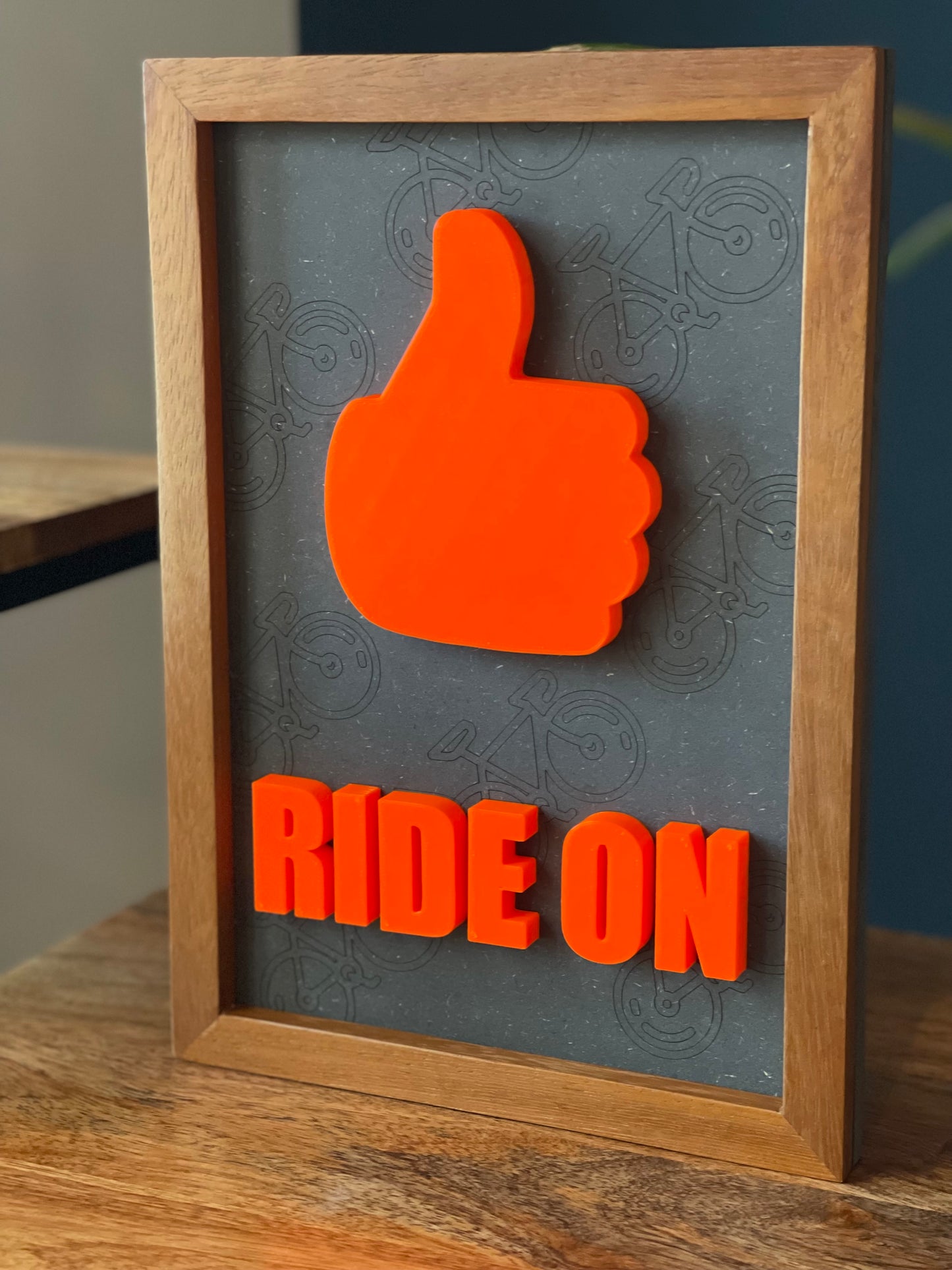 RIDE ON - Señales 3D